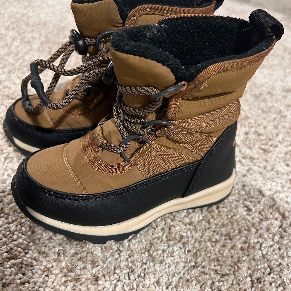 Toddler snow boots